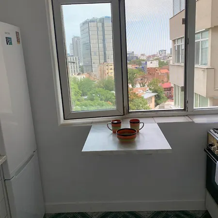 Charming Flat With Winter Garden Blending Classical Elegance And Modern Comfort 公寓 *